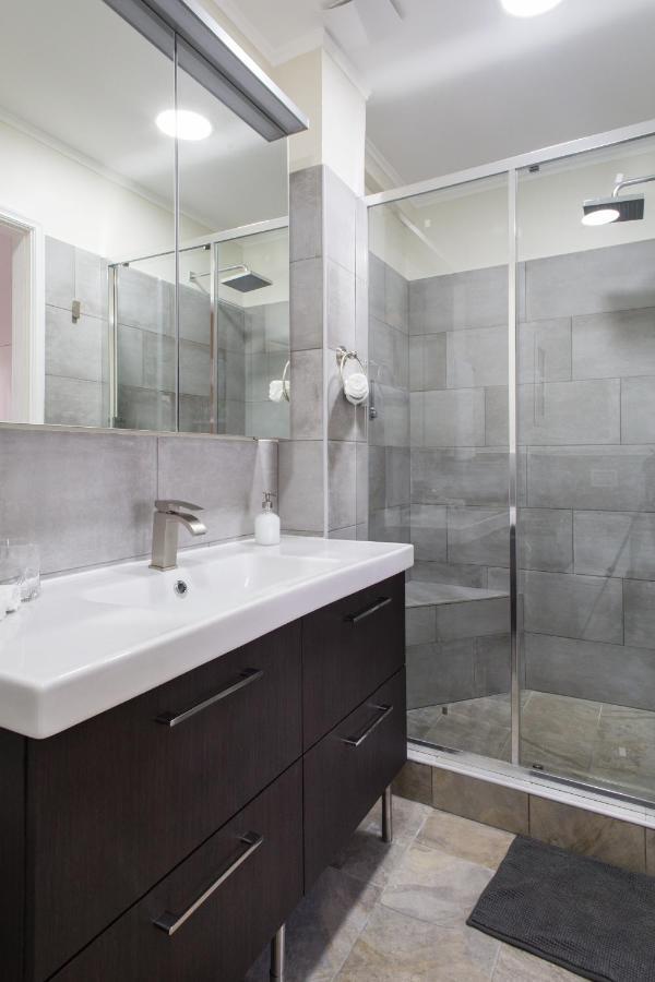 Athena'S Hideaway- Fully Renovated- Absolute Best Location Εξωτερικό φωτογραφία